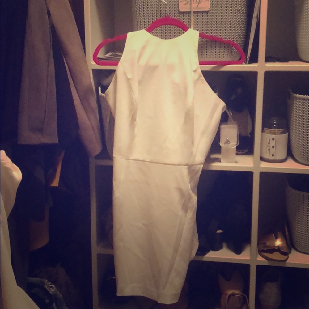 White mini Vera Wang